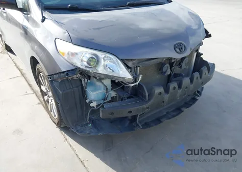 2011 Toyota Sienna Xle z USA, uszkodzony, nr VIN 5TDDK3DC6BS019301